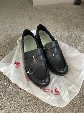 Black Leather Heel Loafers-